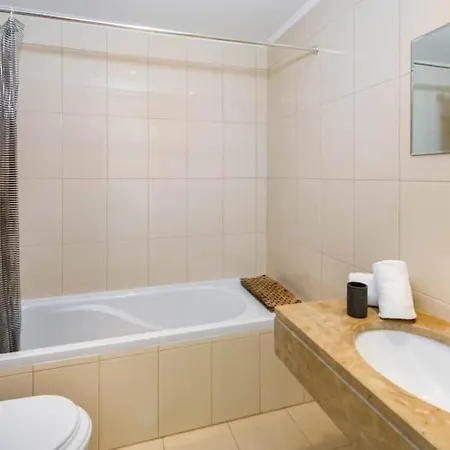 Дом отдыха Townhouse Flores Фару