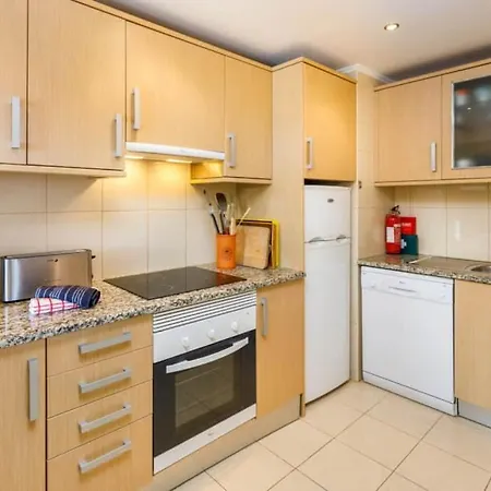 Townhouse Flores
